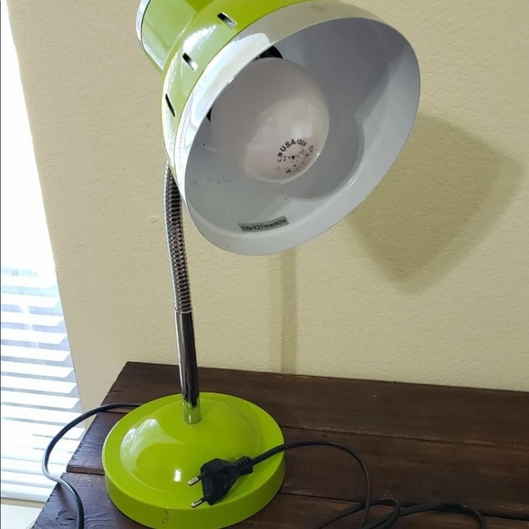 Pixar Lime Green European Outlet Animated Pixar Style Mid Century Desk Lamp - Picture 2 of 6